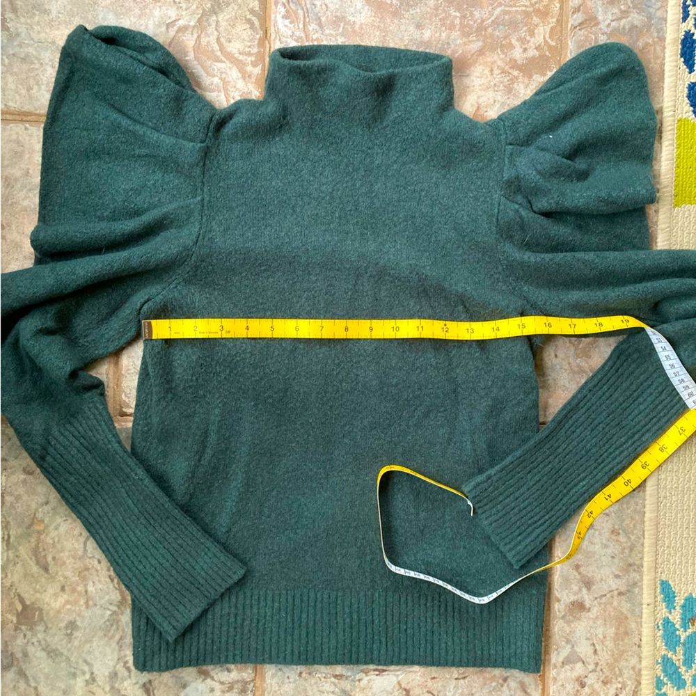 Gorgeous express sweater